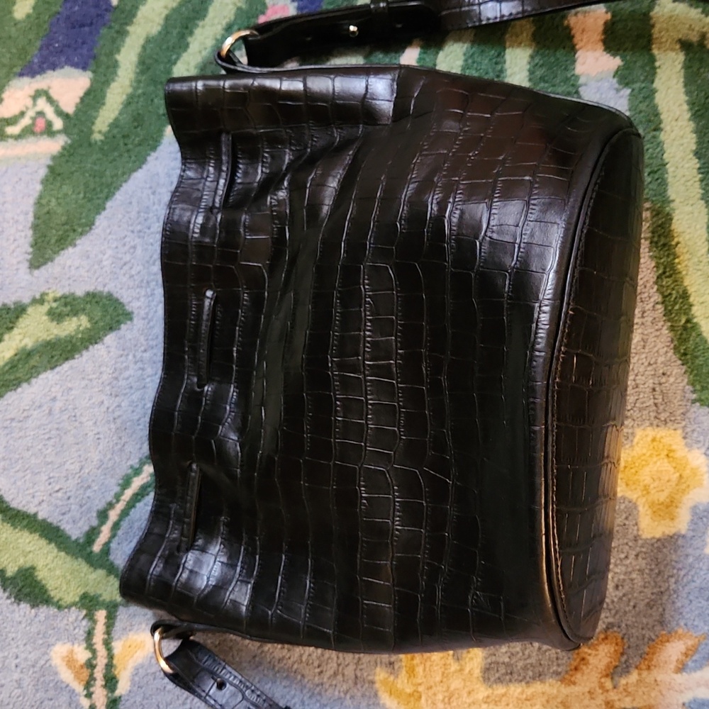 Sezane Farrow Croc Embossed Farrow Bucket Back - Picture 8 of 12